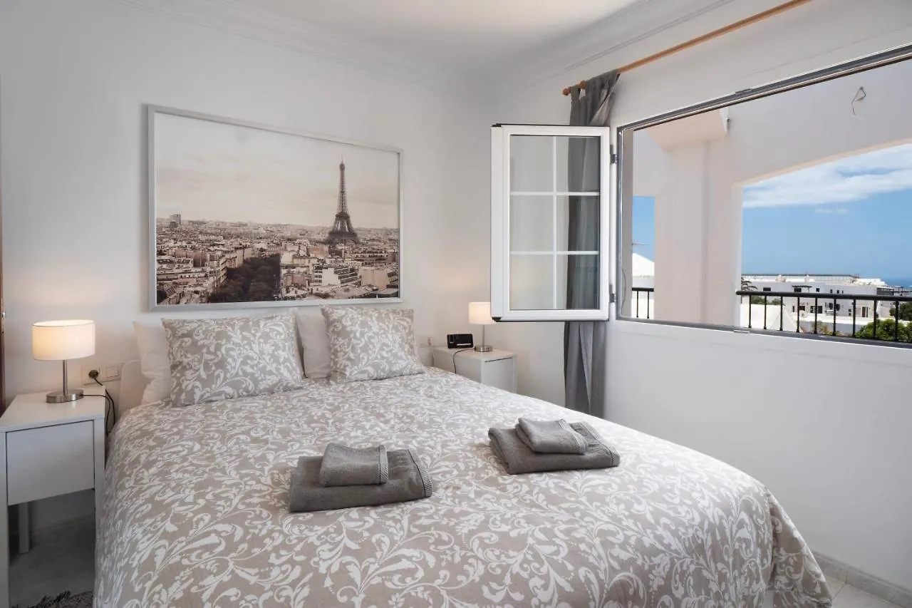 Comfortable And Modern Apartment Next To The Avenida Central In Tías Spanyolország